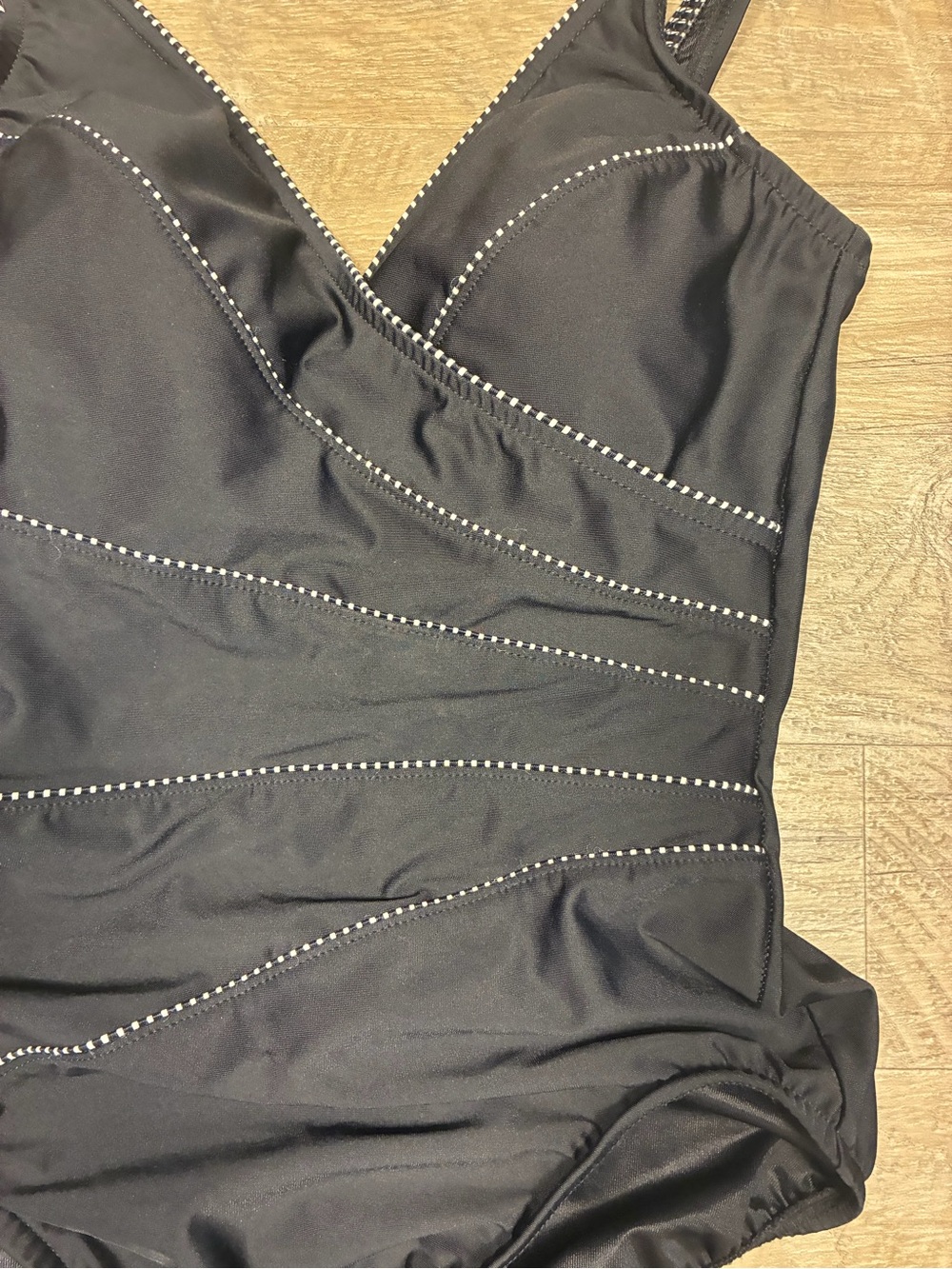 Miraclesuit Horizon One Piece Slimming Tummy Control Swimsuit - Picture 4 of 12